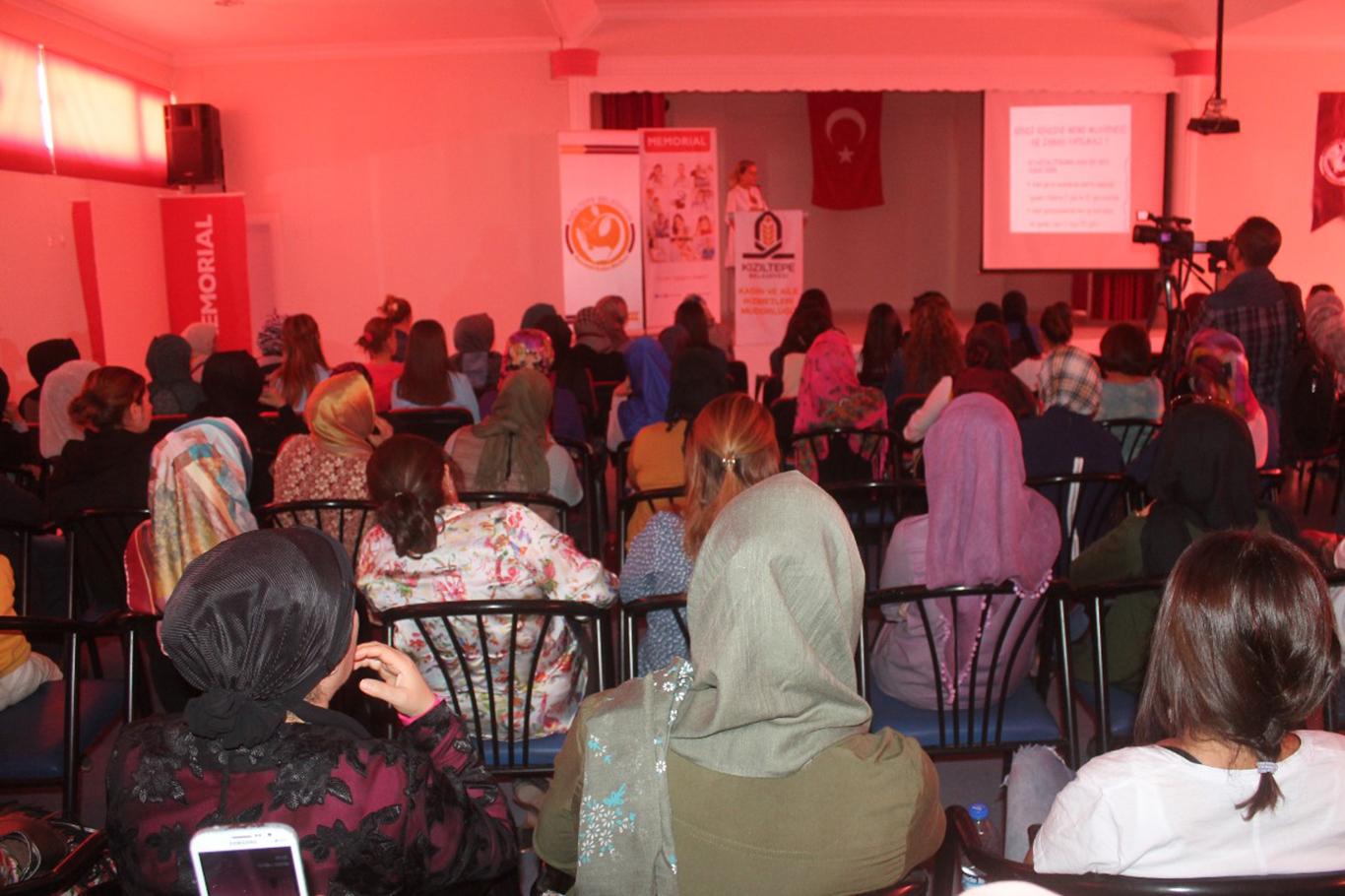 Mardin'de "Meme ve rahim ağzı kanseri" semineri